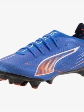 Brand New Puma Ultra 6 Carbon Fibre FG
Ultra Blue White Glowing Red